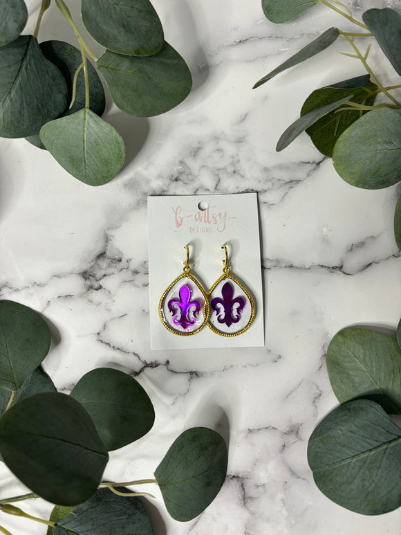 Purple Fleur de Lis in a gold teardrop - Earrings