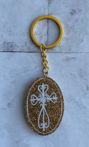 Scrolly Cross Oval - Keychain